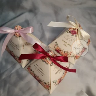 Special Floral Triangle Box