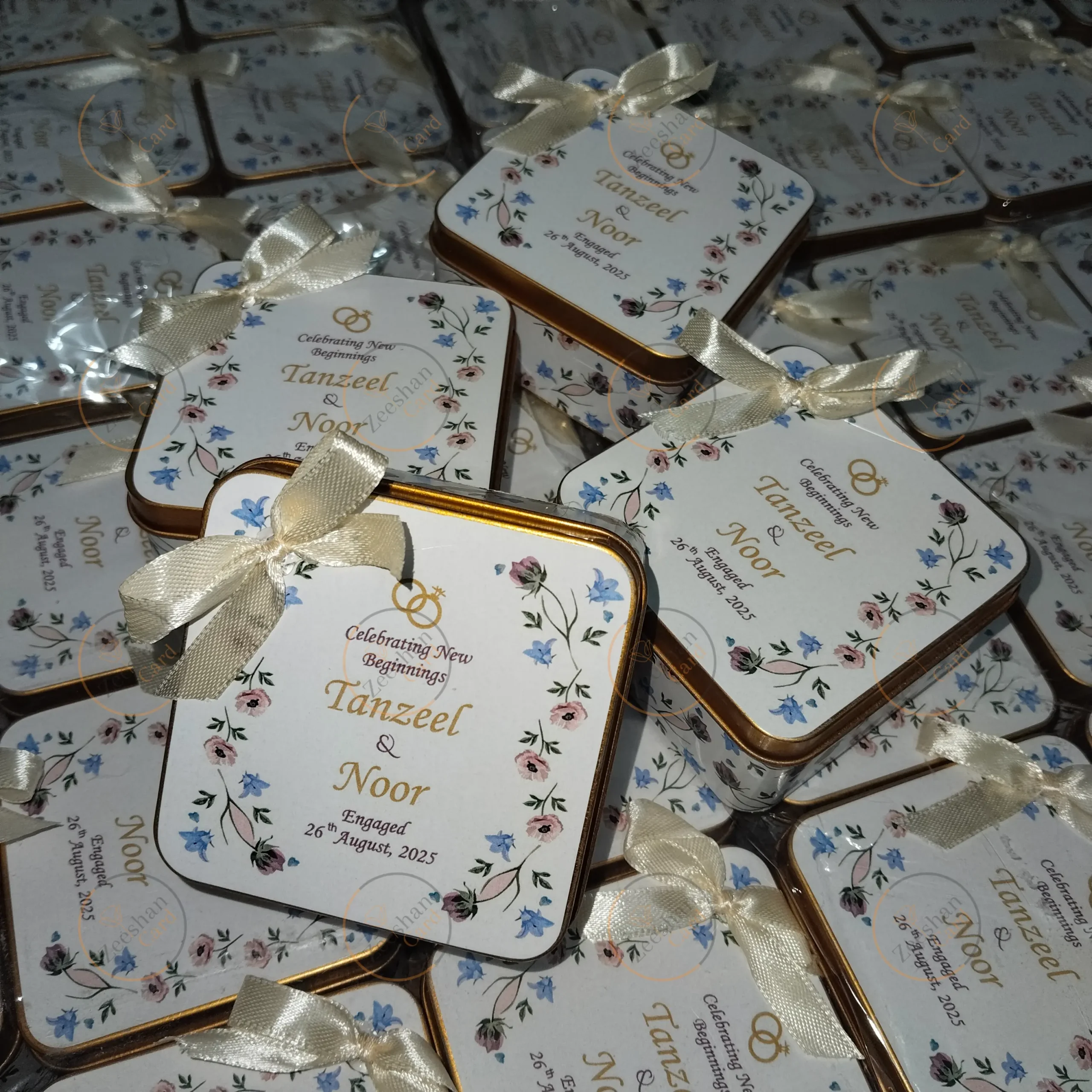 New Flowers Printed Tin Box With Bow New Flowers Printed Tin Box With Bow